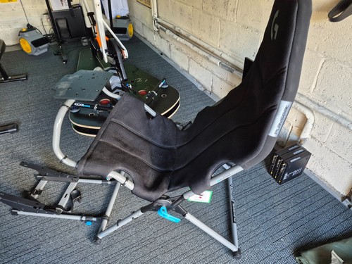 Playseat challenge logitech - x,